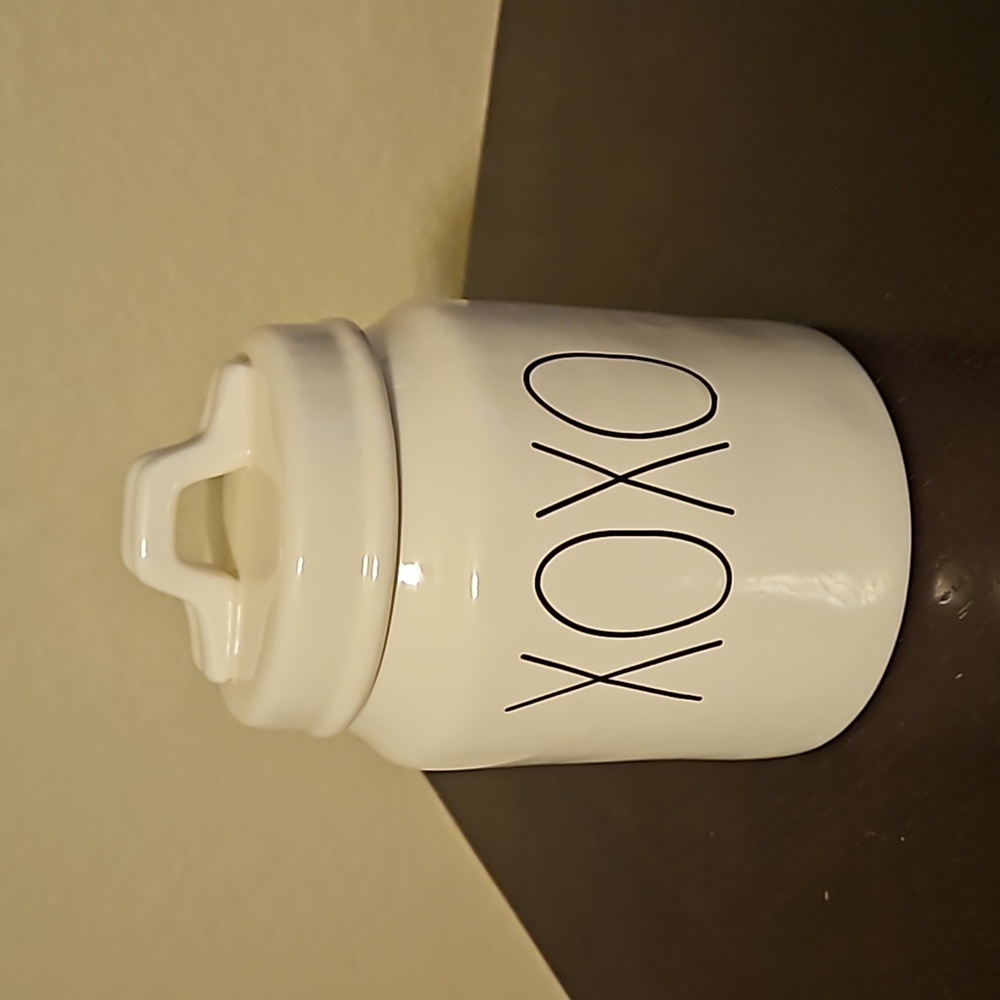 Small Rae Dunn XOXO Canister